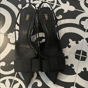 Zara Black Heels with Bow Accent